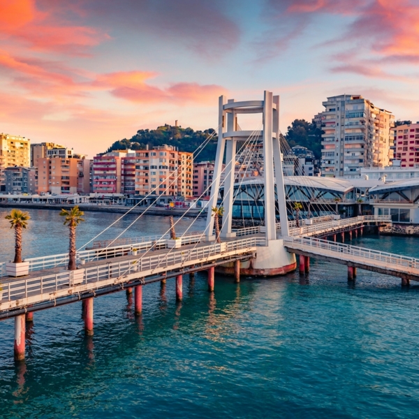 FESTO BAJRAMIN  NË DURRËS