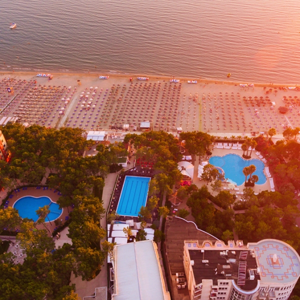 FUNDJAVË NË DURRËS